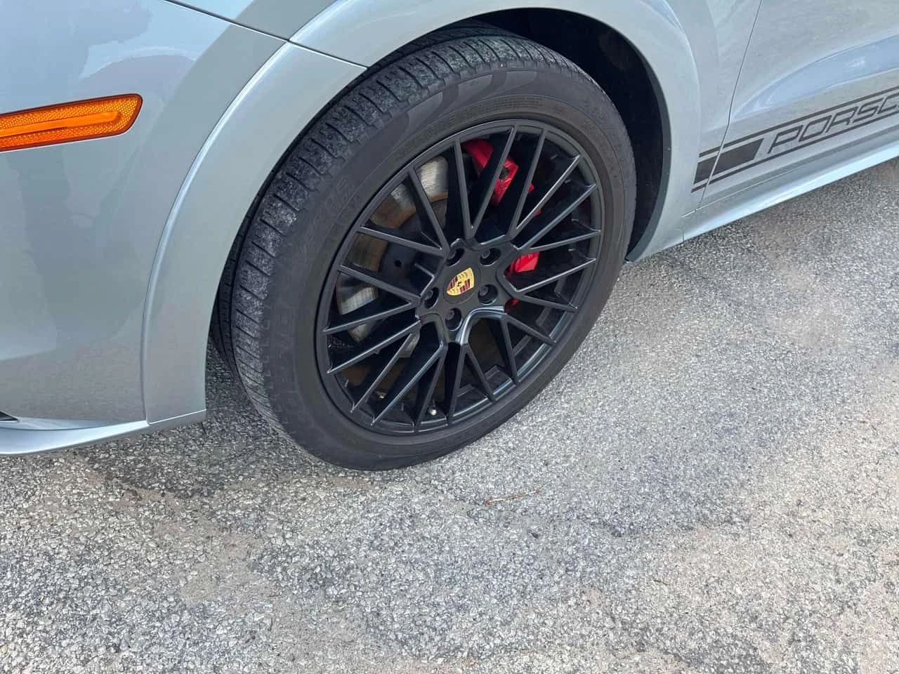 Porsche Cayenne * GTS * CARFAX * БЕЗ ПЪРВОНАЧАЛНА ВНОСКА, снимка 7 - Автомобили и джипове - 55269329