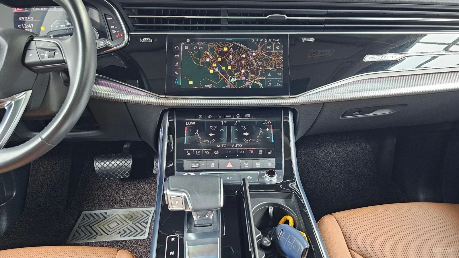 Audi Q8 45 TDI QUATTRO PREMIUM* HUD* КОЖА* ОБДУХВ* НАВИ* П, снимка 10 - Автомобили и джипове - 55465761