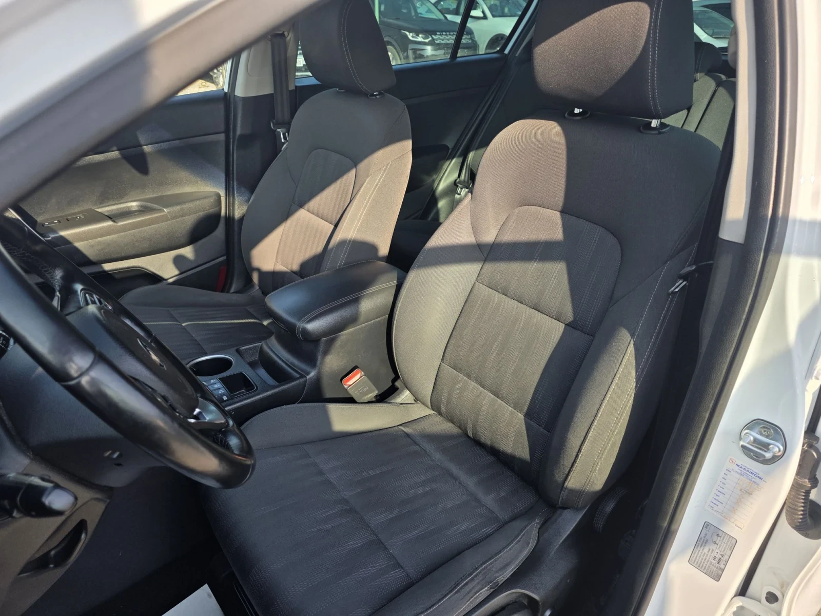 Kia Sportage 1.7CRDi 141kc NAVi KAMERA Лизинг, снимка 11 - Автомобили и джипове - 55935377