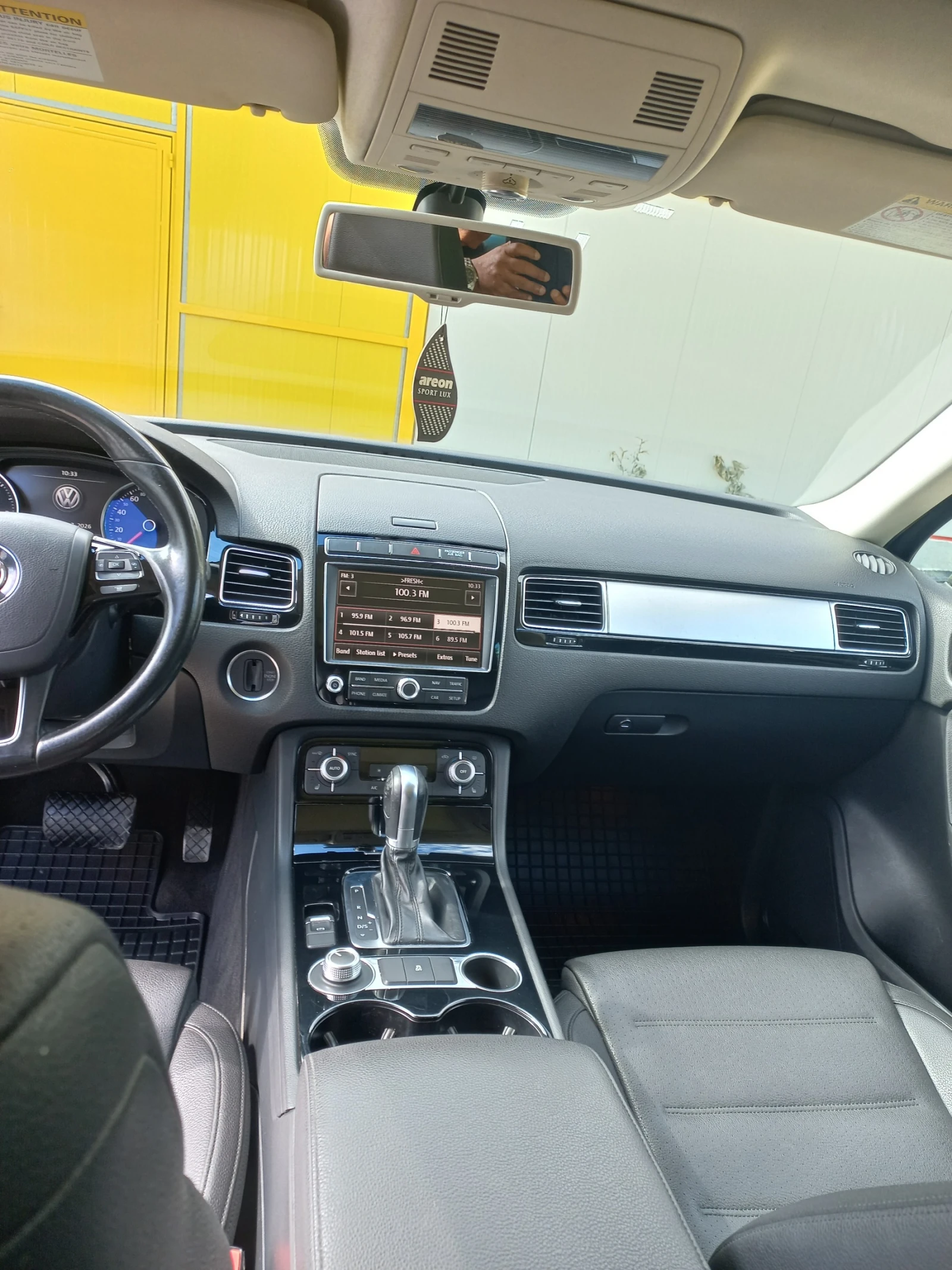VW Touareg, снимка 14 - Автомобили и джипове - 56117403