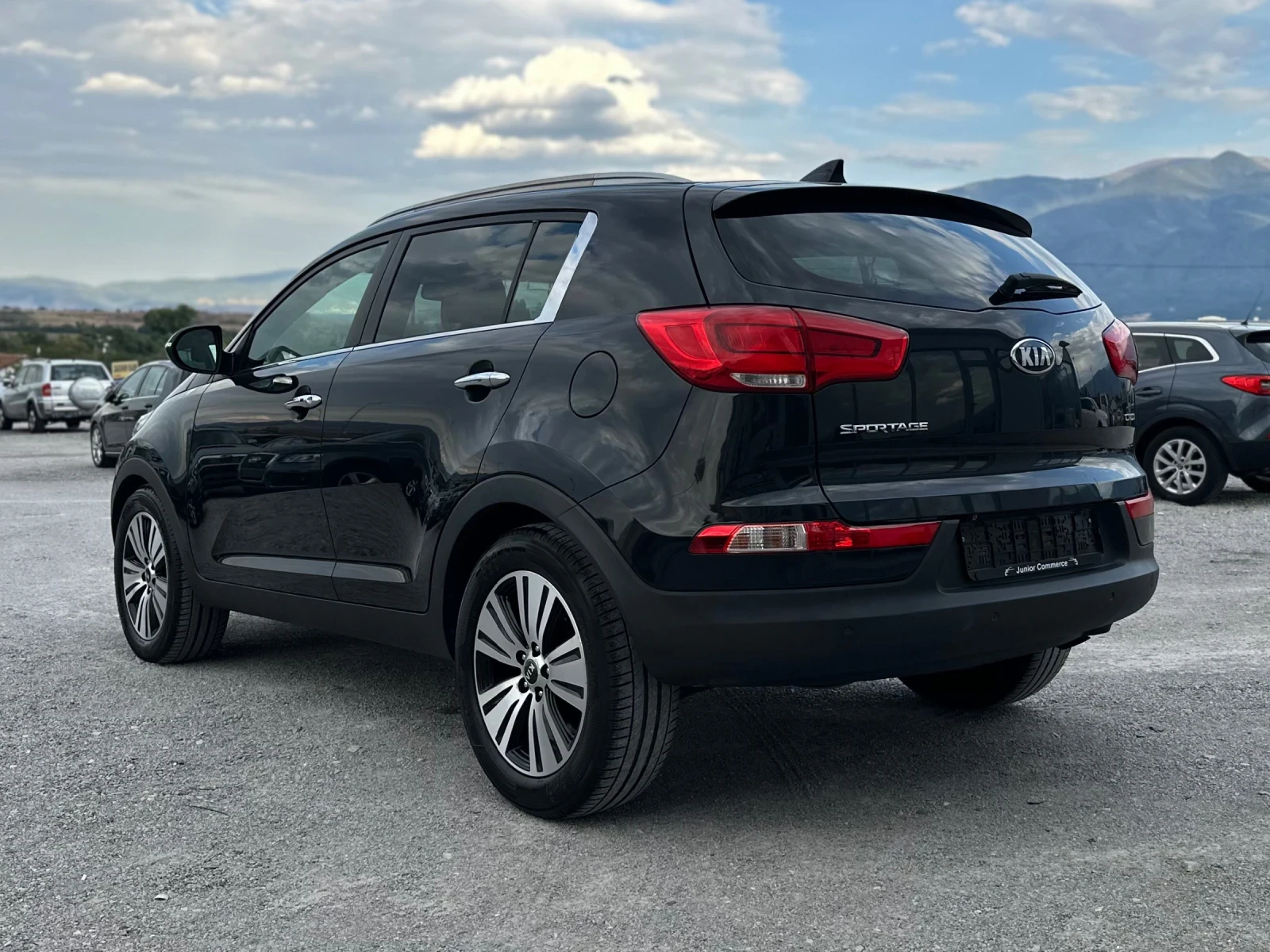 Kia Sportage 1.7CRDI-ЛЕД-КОЖА-КАМЕРА-НАВИ, снимка 4 - Автомобили и джипове - 56151273