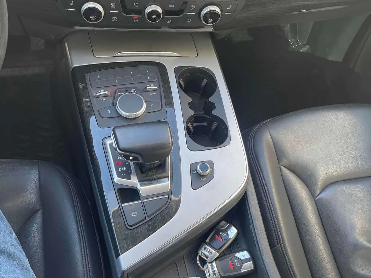 Audi Q7 * 3.0T Komfort * CARFAX * ���� �� �� | Mobile.bg � ����������� 11