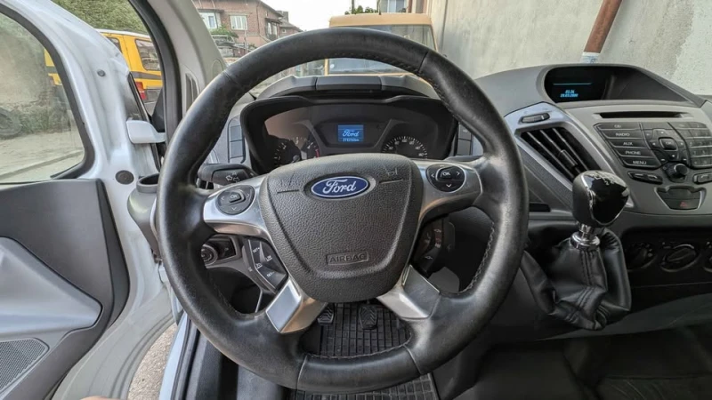 Ford Transit Custom, снимка 10 - Бусове и автобуси - 51956203
