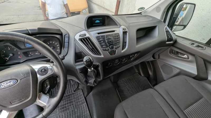 Ford Transit Custom, снимка 17 - Бусове и автобуси - 51956203