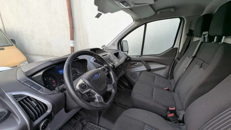 Ford Transit Custom, снимка 8 - Бусове и автобуси - 51956203