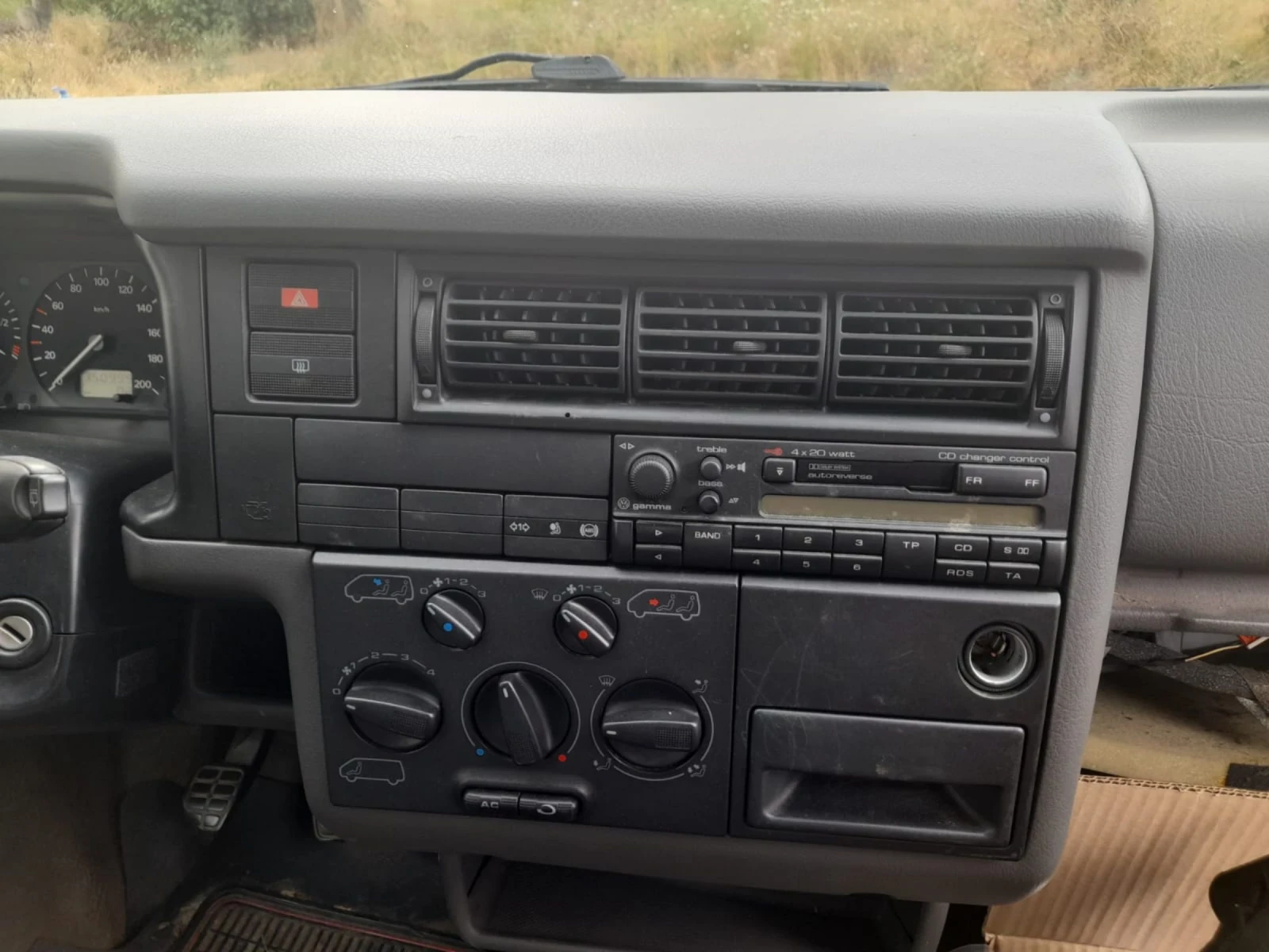 VW T4 2.5TDI, снимка 9 - Бусове и автобуси - 55163683
