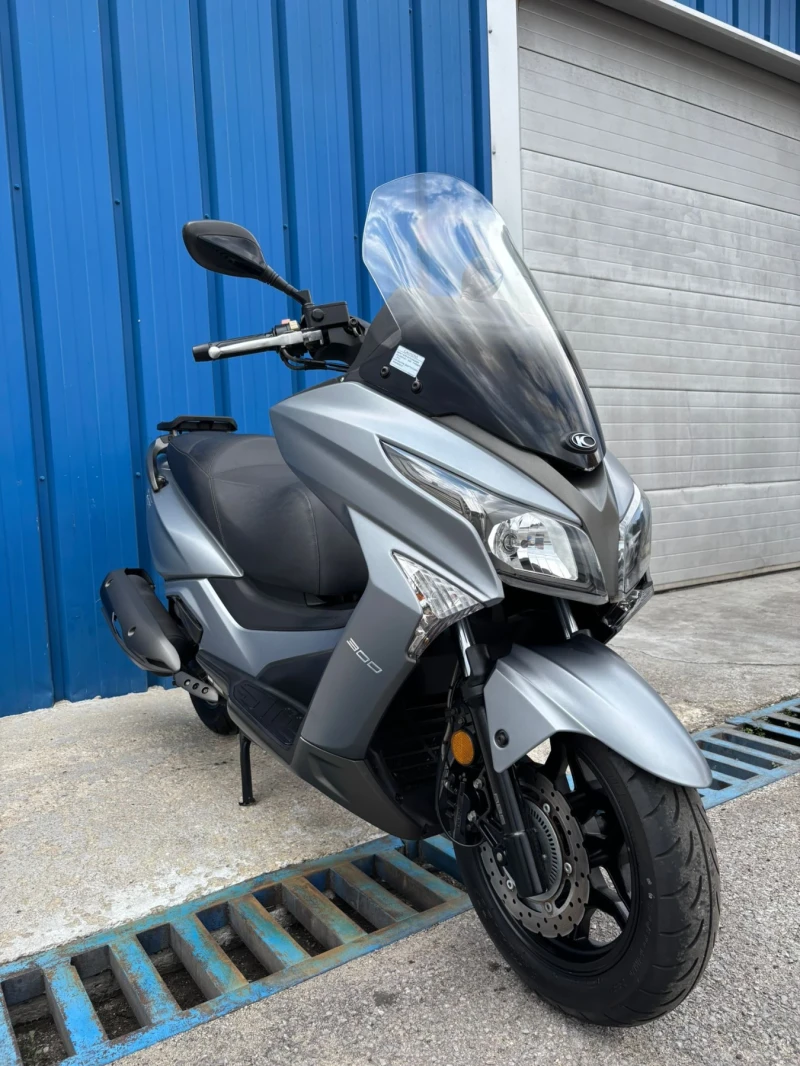 Kymco Downtown X-town300i Abs, снимка 2 - Мотоциклети и мототехника - 51420691