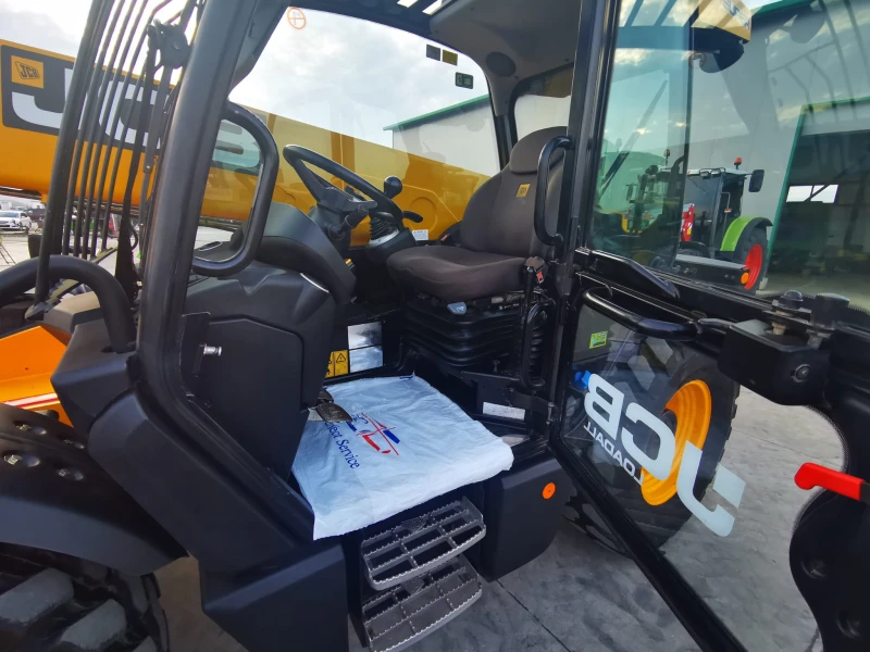 Телескопичен товарач JCB 541-70 AGRI SUPER лизинг с първонач. вноска 20% , снимка 13 - Селскостопанска техника - 48885288