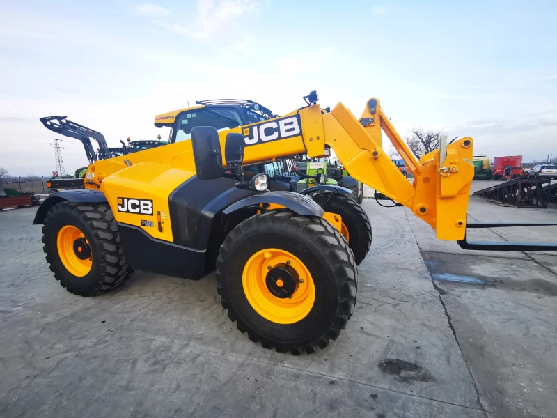 Телескопичен товарач JCB 541-70 AGRI SUPER лизинг с първонач. вноска 20% , снимка 1 - Селскостопанска техника - 48885288