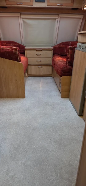 Каравана Други Lunar Ultima, снимка 17