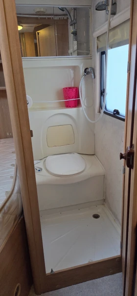 Каравана Други Lunar Ultima, снимка 13