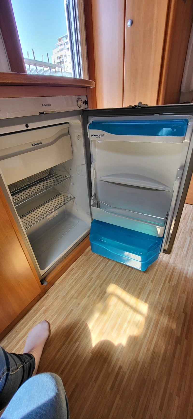 Каравана HYMER / ERIBA 2006, снимка 3 - Каравани и кемпери - 51768217