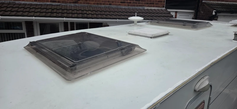 Каравана Други Lunar Ultima, снимка 6 - Каравани и кемпери - 52628565