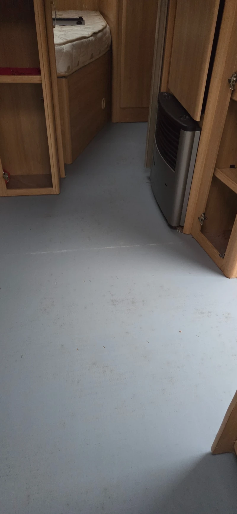 Каравана Други Lunar Ultima, снимка 10 - Каравани и кемпери - 52628565