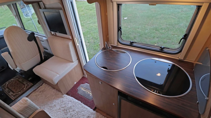 Кемпер HYMER / ERIBA EXSIS-I, снимка 12 - Каравани и кемпери - 53355022