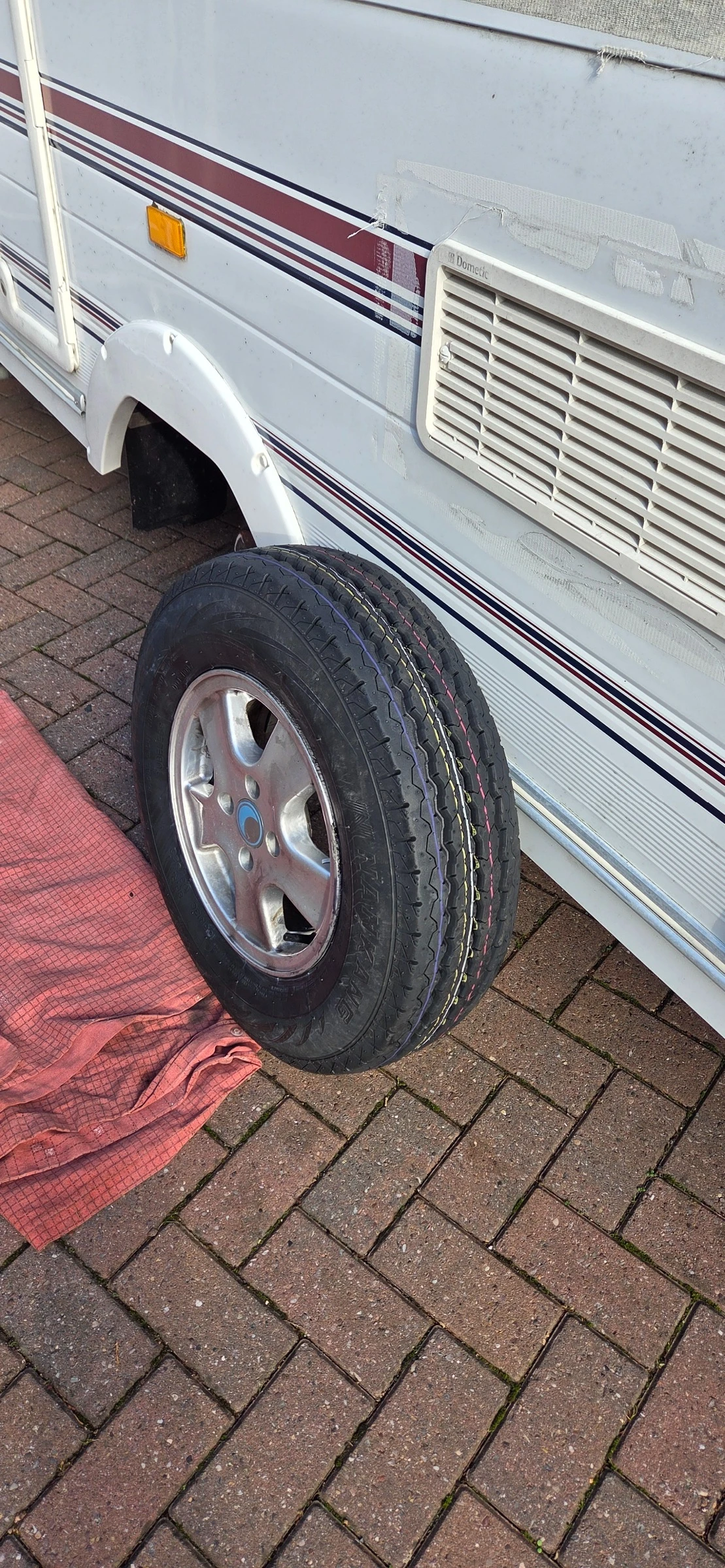 Каравана Други Lunar Ultima - изображение 7