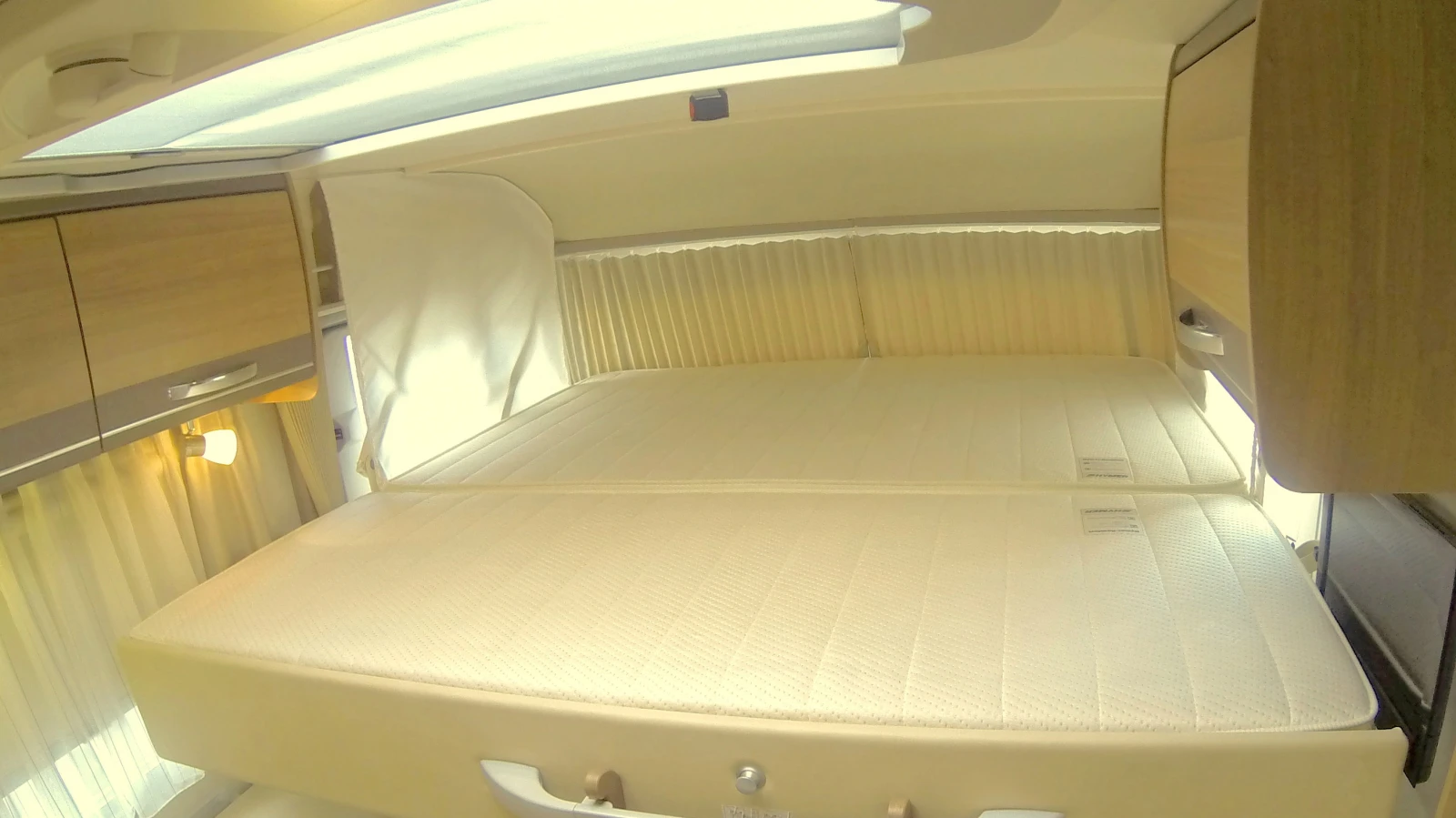 Кемпер HYMER / ERIBA EXSIS-I, снимка 17 - Каравани и кемпери - 53355022