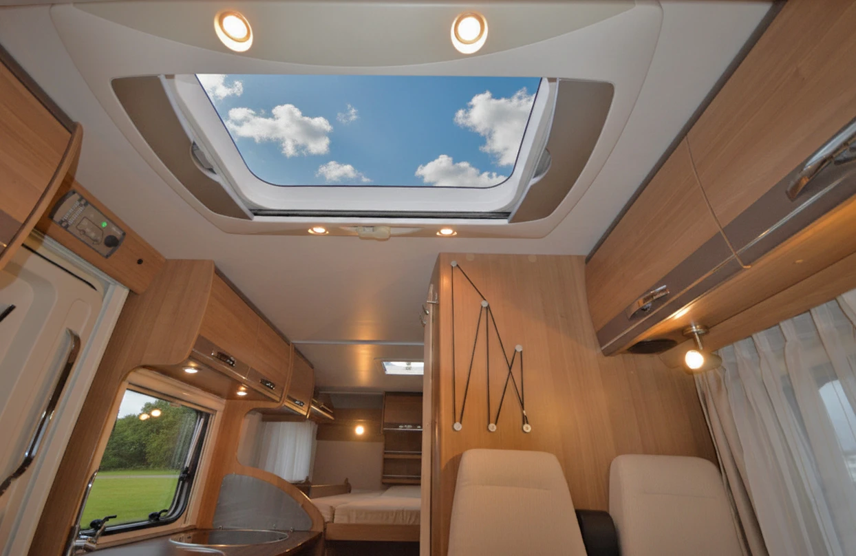 Кемпер HYMER / ERIBA EXSIS-I, снимка 13 - Каравани и кемпери - 53355022