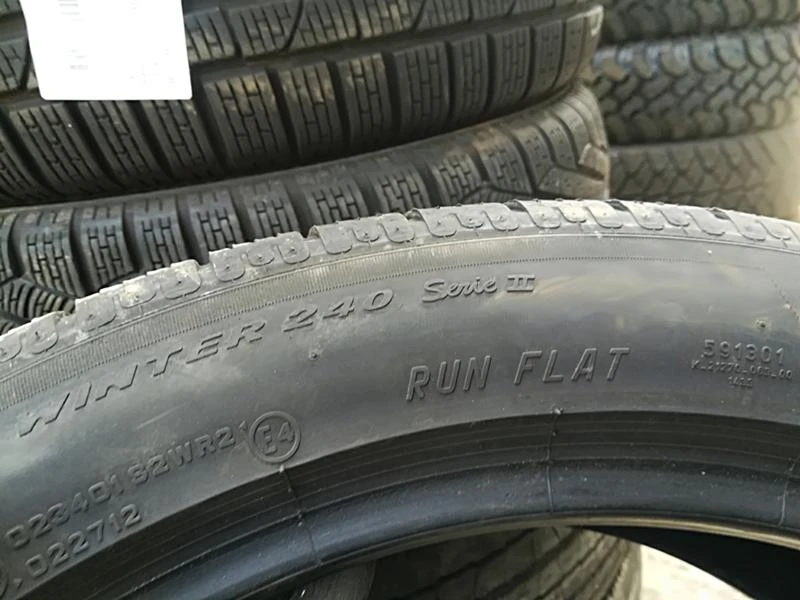 Гуми Зимни 245/45R19, снимка 5 - Гуми и джанти - 22593416