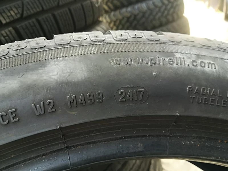 Гуми Зимни 245/45R19, снимка 7 - Гуми и джанти - 22593416