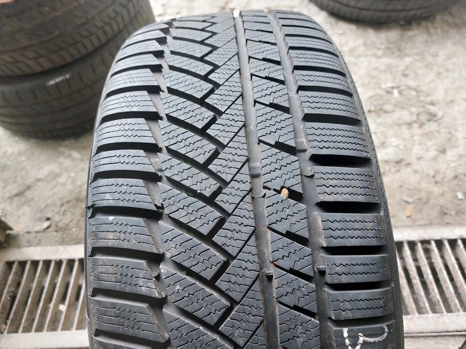 ���� 235/35R19 | Mobile.bg � ����������� 1