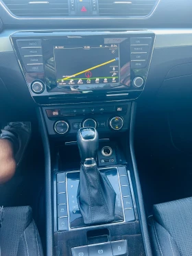 Skoda Superb 2.0 150 автомат, снимка 11