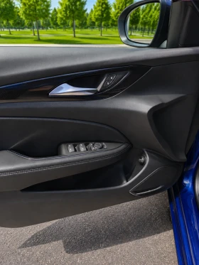 Opel Insignia Автоматик, 174 к.с, снимка 13