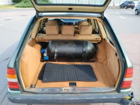 Mercedes-Benz 124 200 TE, снимка 9