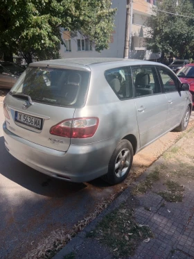 Toyota Avensis verso, снимка 2