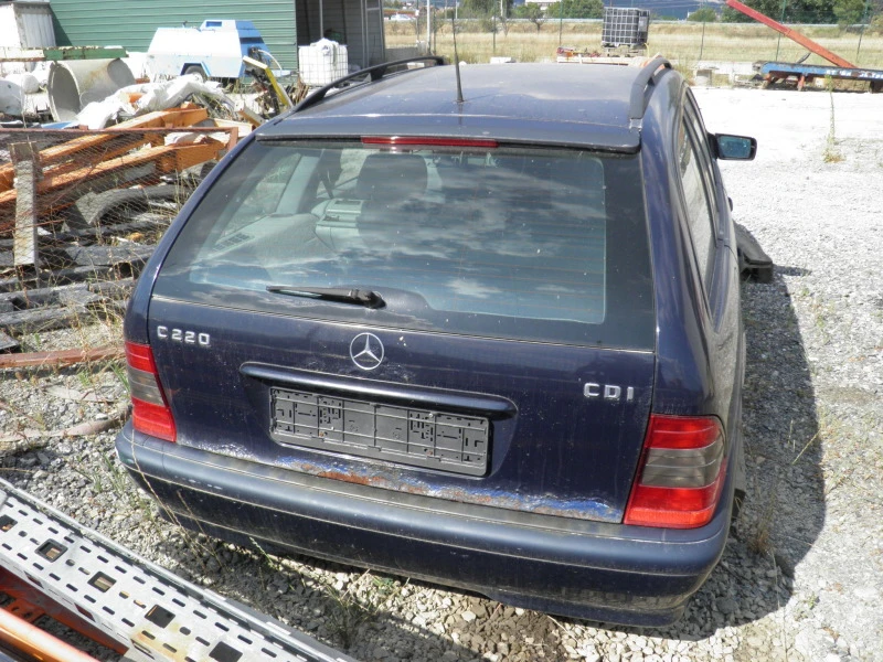 Mercedes-Benz C 220 CDI, снимка 8 - Автомобили и джипове - 41747822