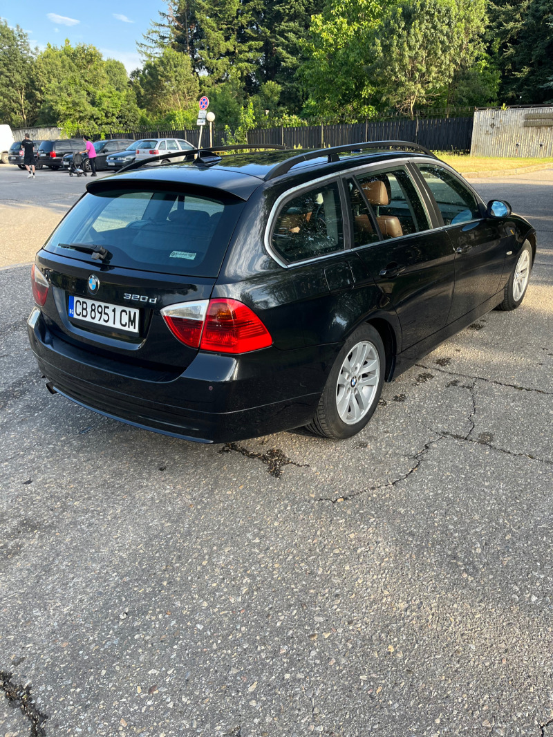 BMW 320 е91, снимка 3 - Автомобили и джипове - 46400467