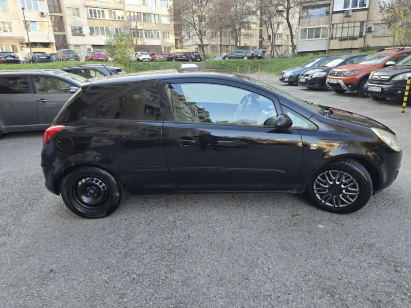 Opel Corsa Обслужен 1.2  запазен  Топ ! , снимка 5 - Автомобили и джипове - 48106911