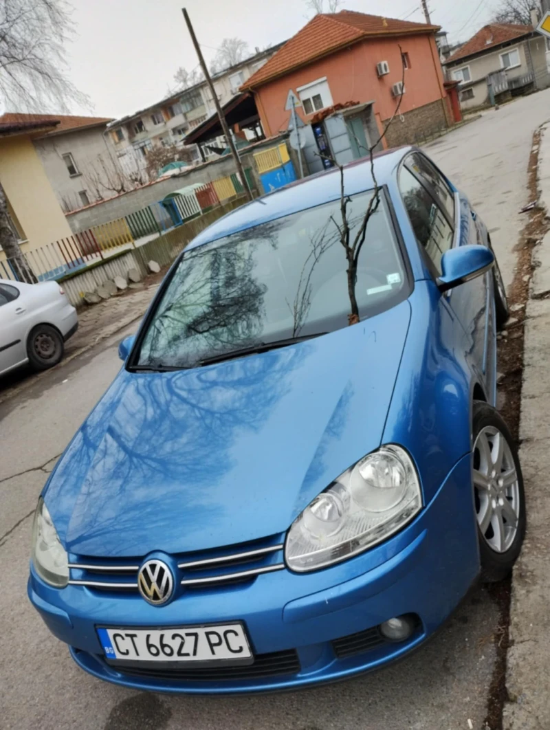 VW Golf, снимка 1 - Автомобили и джипове - 48492002