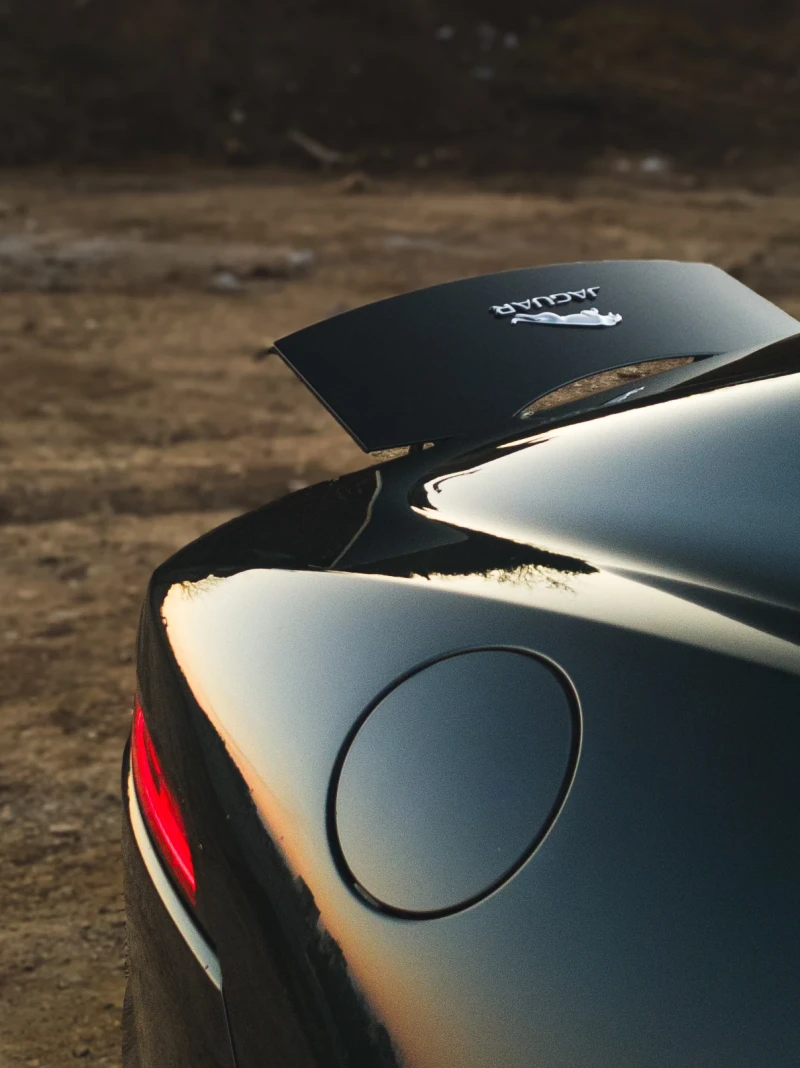 Jaguar F-Type R, снимка 7 - Автомобили и джипове - 52580258