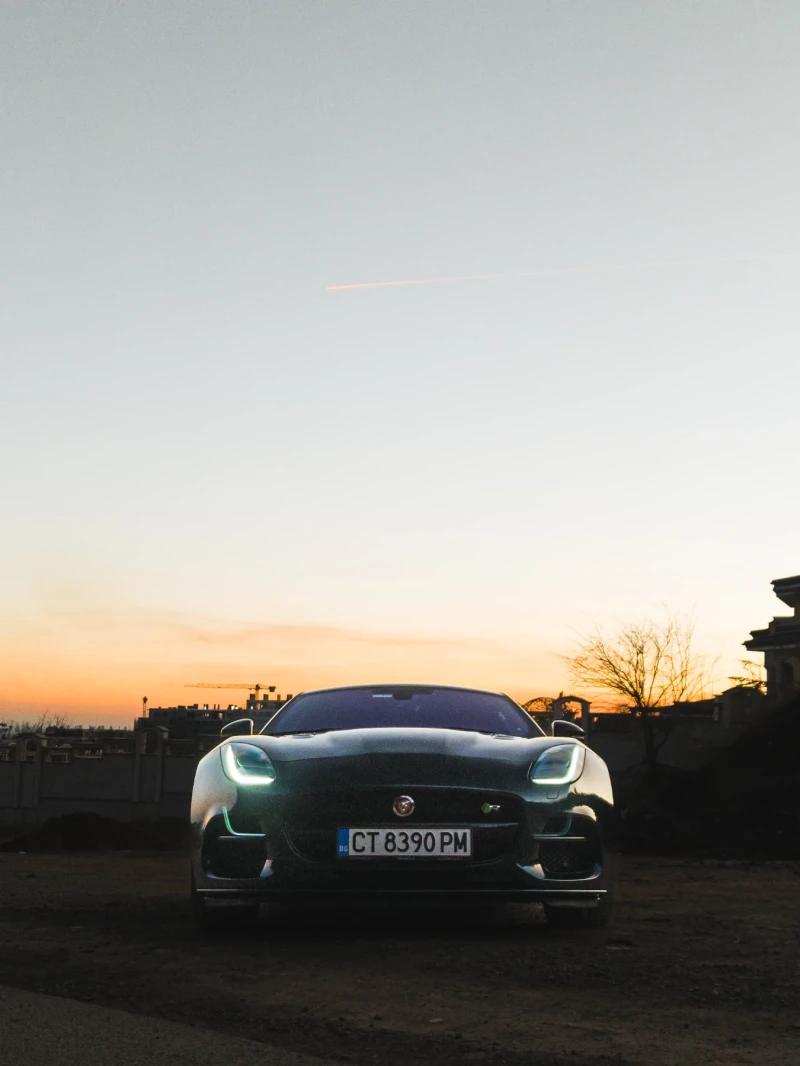 Jaguar F-Type R, снимка 5 - Автомобили и джипове - 52580258