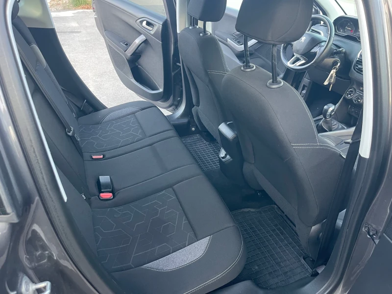 Peugeot 2008 1.2VTI LED, снимка 13 - Автомобили и джипове - 52640536