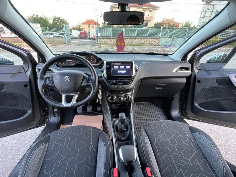 Peugeot 2008 1.2VTI LED, снимка 9 - Автомобили и джипове - 52640536