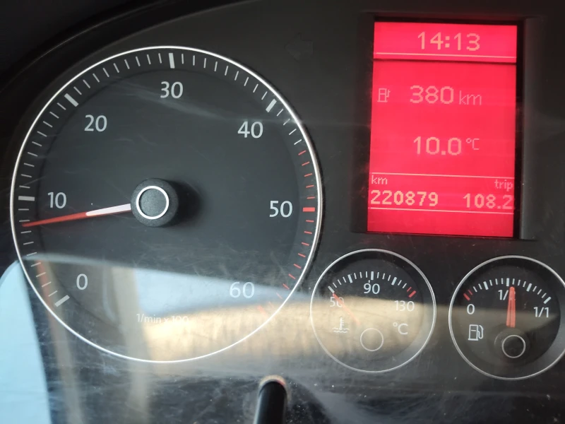 VW Touran 1, 9TDI 106ps 6ck 7 МЕСТА, снимка 11 - Автомобили и джипове - 52816437