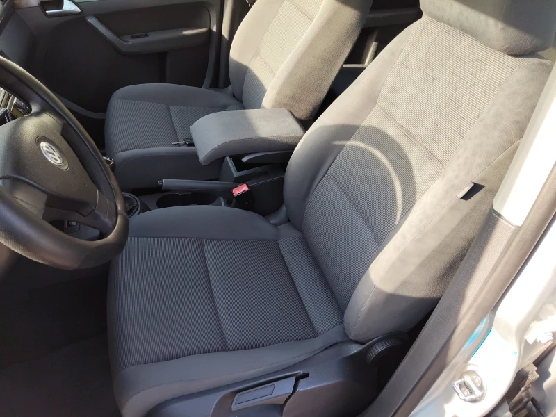 VW Touran 1, 9TDI 106ps 6ck 7 МЕСТА, снимка 6 - Автомобили и джипове - 52816437