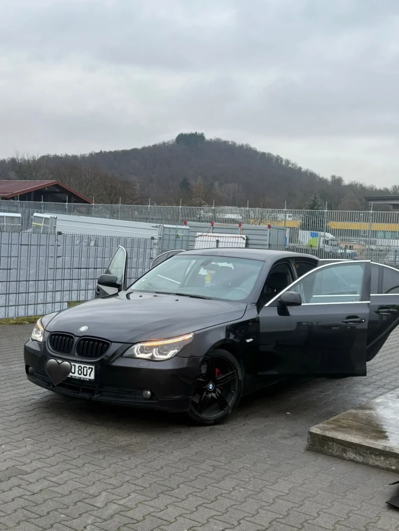 BMW 520, снимка 12 - Автомобили и джипове - 52899811