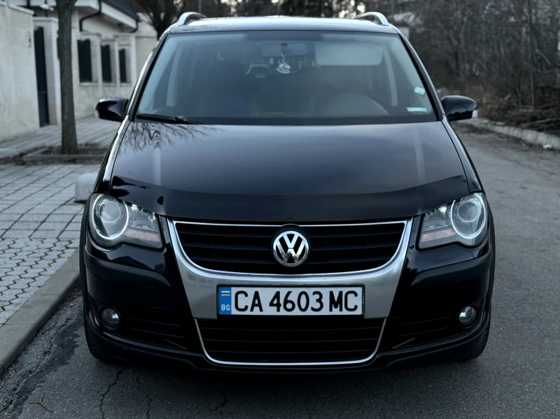 VW Touran Cross Touran-1.9TDI, 105кс-7 местен , снимка 2 - Автомобили и джипове - 53505605