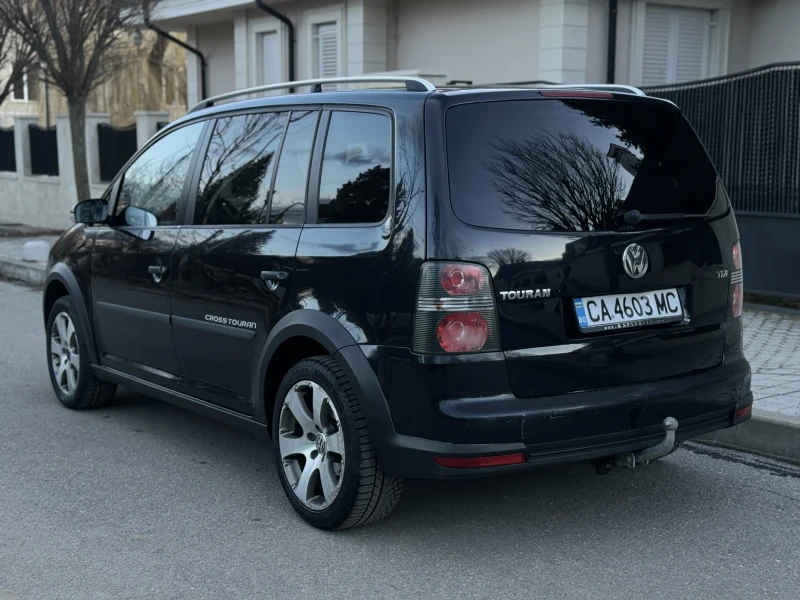 VW Touran Cross Touran-1.9TDI, 105кс-7 местен , снимка 4 - Автомобили и джипове - 53505605