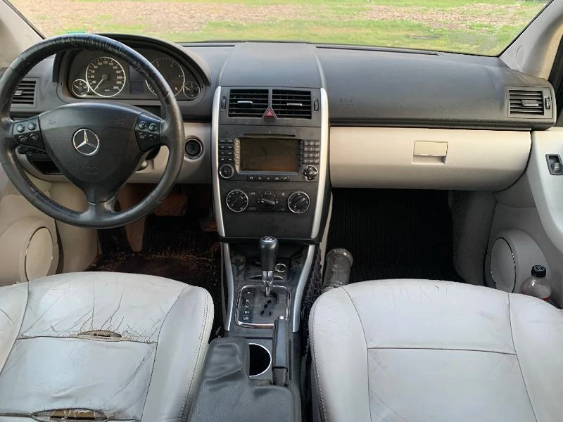 Mercedes-Benz A 200 CDI,140 кс. АВТОМАТИК, снимка 9 - Автомобили и джипове - 26821001