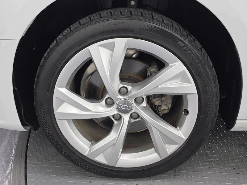 Audi A4 40 TFSI Premium| 190к.с.| ВКЛ.ТЕХНОТЕСТ, снимка 5 - Автомобили и джипове - 55616455