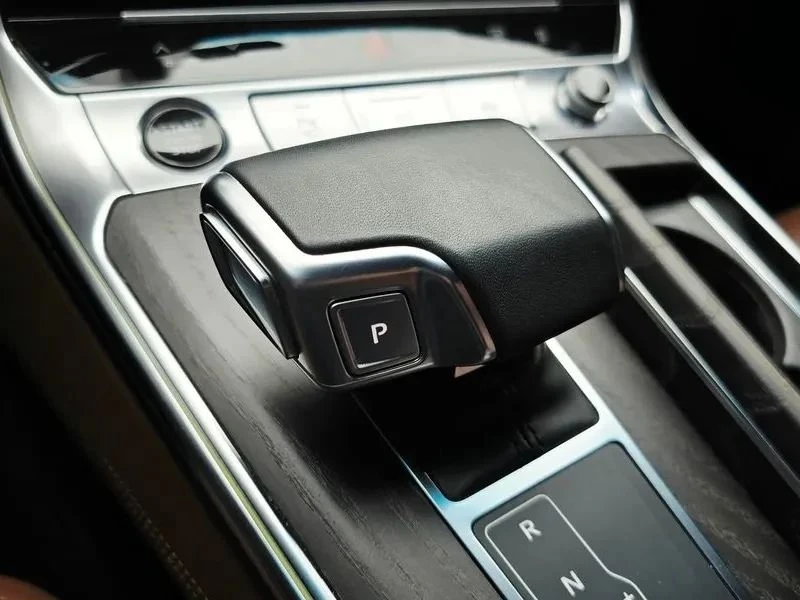 Audi A6, снимка 9 - Автомобили и джипове - 56727879