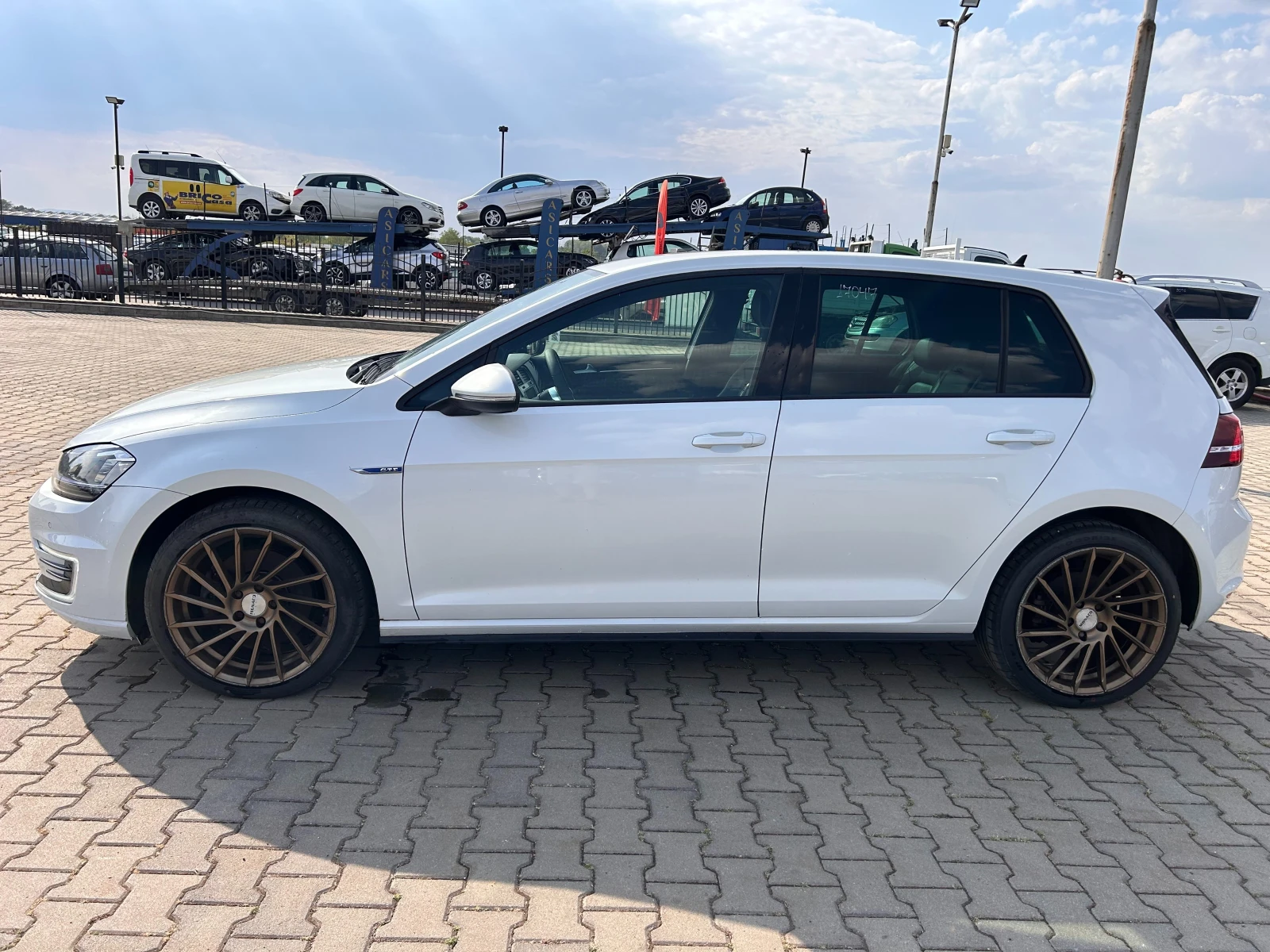 VW Golf 1.4TGE AVTOMAT/NAVI EURO 6 ЛИЗИНГ - изображение 9