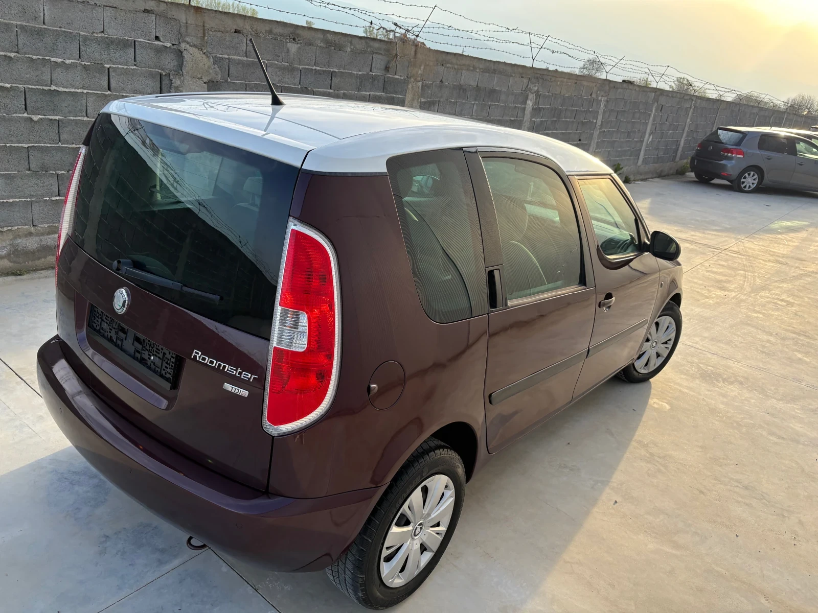 Skoda Roomster 1.6 TDI* 105* Климатроник* Подгрев* Парктроник - изображение 6