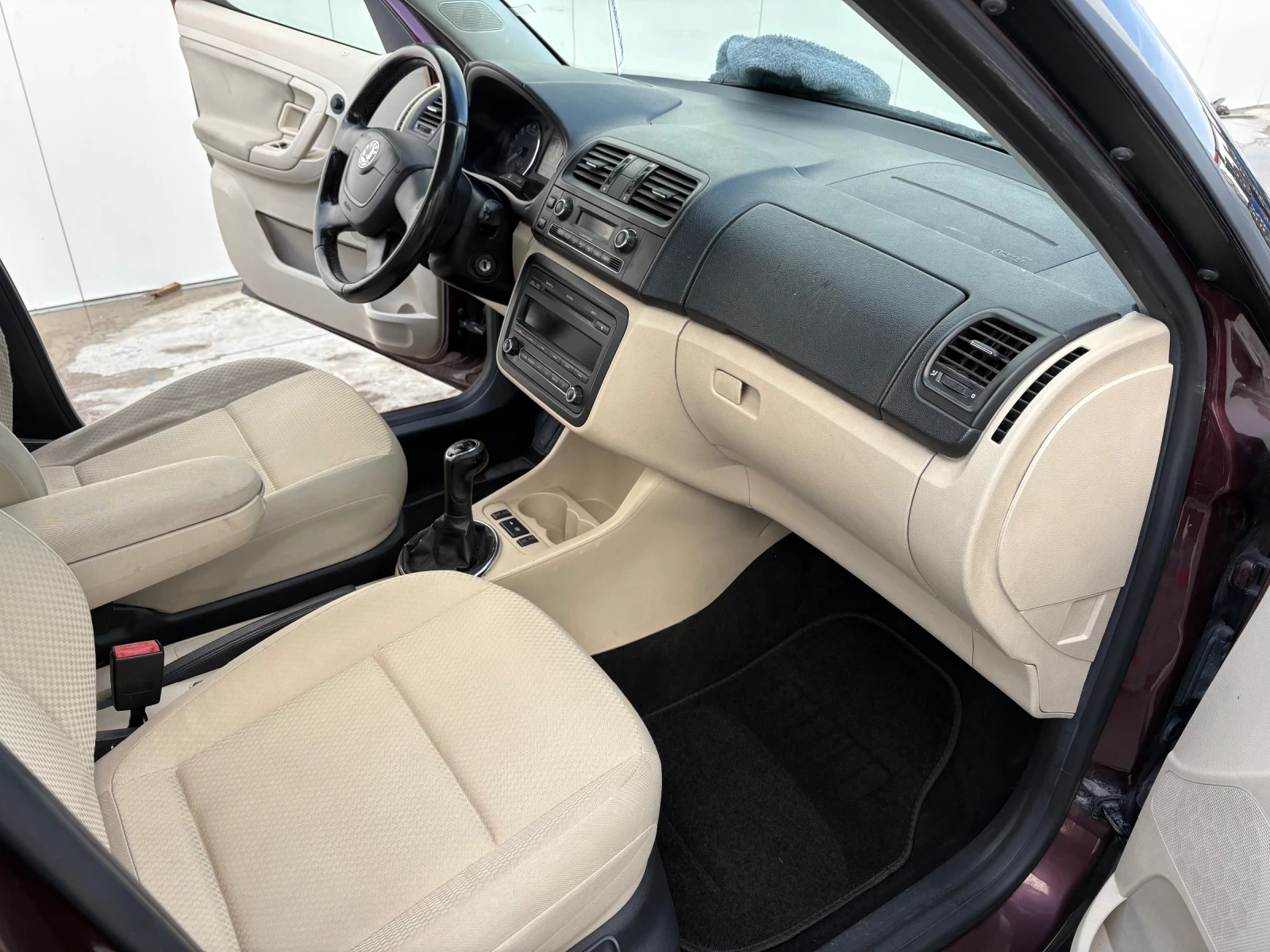 Skoda Roomster 1.6 TDI* 105* Климатроник* Подгрев* Парктроник - изображение 8