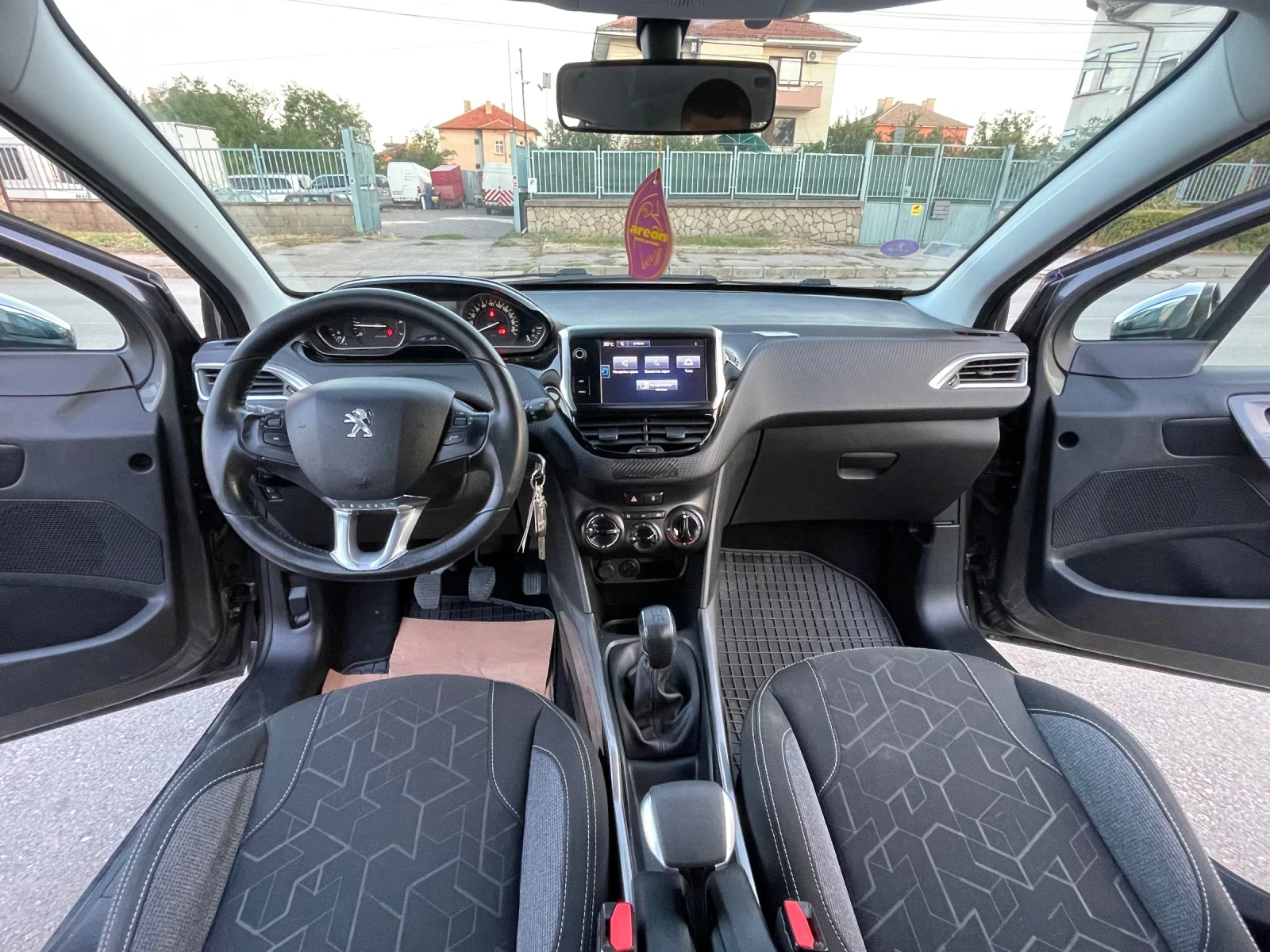 Peugeot 2008 1.2VTI LED - изображение 9