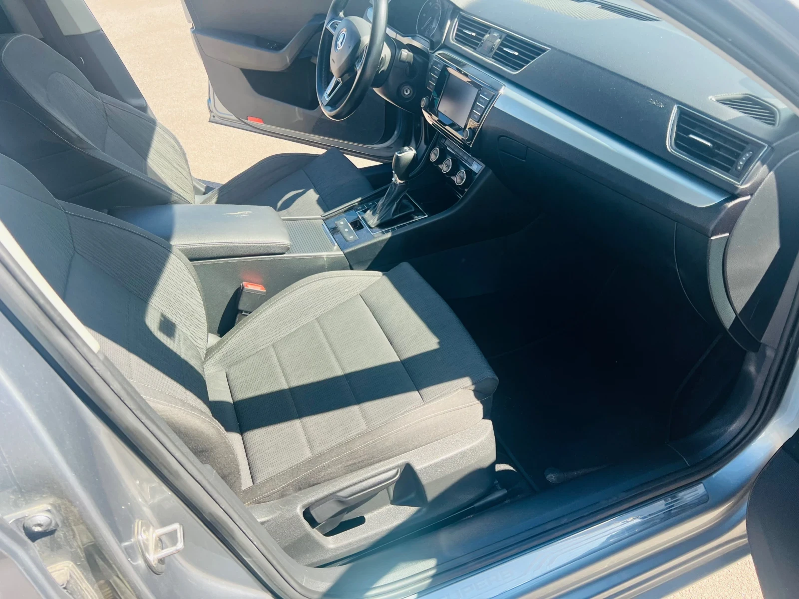 Skoda Superb 2.0 150 автомат - изображение 8